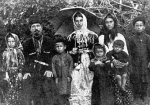 Шапсугская семья из долины реки Аше. 1916 г.