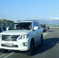 Белый Lexus в007ко777 объезжает по встречке пробку на мосту в Адлере. - PrivetSochi.Ru