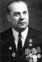 7 героев