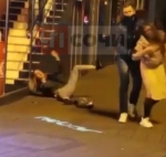 В центре Сочи подрались две девушки (видео)