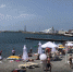 Морская вода в Сочи прогрелась выше 22 градусов, в море купаются тысячи туристов - SochiNews.io