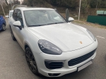 В Сочи за долги в 3 млн у девушки арестован автомобиль Porsche Cayenne