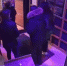 В Анапе женщины украли рацию у охранников в клубе - SochiStream.Ru