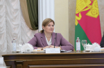Глава Сочи Андрей Прошунин и председатель Городского Собрания Сочи Виктор Филонов вручили многодетным матерям знаки почета «Материнская слава»