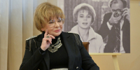 Мэр Сочи Андрей Прошунин поздравил известную сочинскую телеведущую Аллу Журавлеву с 85-летним юбилеем - Администрация г. Сочи