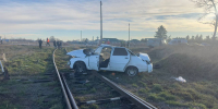 В ДТП с поездом на Кубани пострадали водитель «десятки» и две пассажирки - SochiStream.Ru