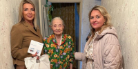 Елена Дорогинина поздравила участников Великой Отечественной войны и инвалидов-колясочников округа  с наступающим Новым годом - Городское Собрание