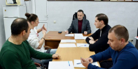 Александр Оробей принял участие в приеме граждан  мкр. «Заречный», который прошел под председательством депутата ЗСК Виктора Теплякова. - Городское Собрание