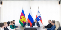 Депутаты Городского Собрания Сочи территориальной группы Адлерского района приняли участие в рабочей встрече по подготовке и участию в конкурсе по отбору проектов местных инициатив - Городское Собрание