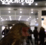 В Краснодаре возле “Галереи” мужчина предлагает фото с совой - SochiStream.Ru
