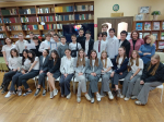 В Центральной районной библиотеке Адлерского района г. Сочи для учеников МОБУ СОШ №25 прошла увлекательная интеллектуальная игра брейн-ринг «К звездам и галактикам»