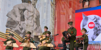 Праздничные мероприятия на площади Центра национальных культур в честь Великой Победы! - Управление культуры