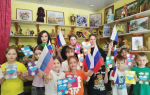 11 июня в Сельском доме культуры села Харциз-1 на летней площадке «Затейники» состоялся познавательный мастер-класс «Открытка ко Дню России»