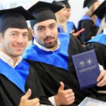 В Российском Международном Олимпийском Университете торжественно вручили дипломы выпускникам из 10 стран