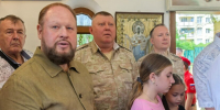 Юрий Немцев принял участие в посадке оливкового дерева на аллее героев-пограничников в с. Ермоловка Адлерского района города Сочи - Городское Собрание