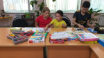 В библиотеке семейного чтения МБУК «ЦБС г. Сочи» на летней досуговой площадке «Лето с пользой» ребят ждали интересные занятия на игротеке