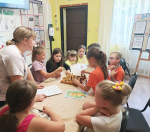 Вчера, 18 июля СДК с. Харциз-1 на летней досуговой площадке «Затейники» прошла познавательно-игровая программа «В стране шахматных чудес»