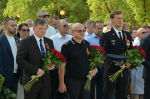 Глава Сочи Андрей Прошунин вместе с депутатами Горсобрания Сочи возложил цветы к мемориалу «Подвиг во имя жизни»