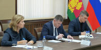 Глава Сочи Андрей Прошунин поручил усилить контроль за нестационарной торговлей и соответствием вывесок дизайн-коду курорта - Sochi.Com