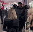 В ТЦ в Сочи толпа охранников насильно затолкала подростков в подсобку - SochiStream.Ru