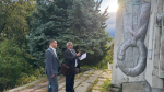 Илья Стопченко провел выездную рабочую встречу в мкр. Семашко в п. Уч-Дере по вопросу оформления земельных участков под воинские захоронения.