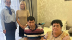 В преддверии дня инвалида Ульяна Катриченко и Александра Ерина навестили инвалида 1 группы, колясочника Вадима Литовского