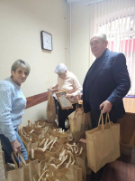 Владимир Елединов, Александр Захаров и Эмилия Новикова провели встречу в День инвалидов