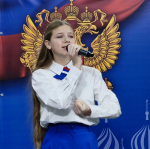В День Конституции Илья Стопченко принял участие в торжественном мероприятии вручения юным лазаревцам паспорта РФ