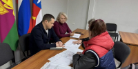 Илья Стопченко провел личный прием граждан пгт. Дагомыс - Городское Собрание