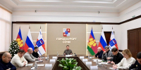 Глава Сочи Андрей Прошунин призвал жителей и гостей города отказаться от личного транспорта при поездках в Красную Поляну в праздничные дни - Sochi.Com