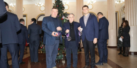 Темур Эйнатов, Степан Кагосян, Теймураз Лобжанидзе и Александр Ермолаев приняли участие в благотворительной акции «Ёлка желаний» - Городское Собрание
