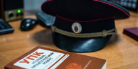 В Ейске полиция проверяет информацию о девочке с синяками, продающей рисунки - SochiStream.Ru