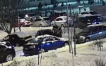 В Краснодаре женщина вытащила из авто пьяного мужа, протаранившего две машины
