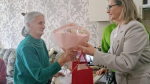 Депутат ГСС Ульяна Катриченко поздравила с 95-летием участницу трудового фронта Лидию Чебан
