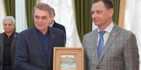 Глава Сочи Андрей Прошунин поздравил депутатский корпус курорта с 30-летием со дня образования Городского Собрания Сочи - Sochi.Com