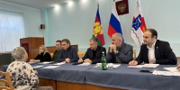 Депутаты 15-го избирательного округа провели прием граждан - Городское Собрание