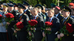 Глава Сочи Андрей Прошунин и председатель Городского Собрания Сочи Виктор Филонов в День Победы возложил цветы к Вечному огню на Завокзальном мемориальном комплексе