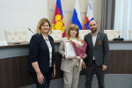 В Сочи с профессиональным праздником поздравили медсестер