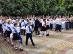 Депутаты поздравили выпускников Сочи с последним звонком