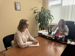 Депутат Ульяна Катриченко провела выездной прием граждан в селе Горное Лоо