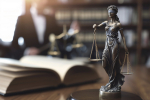Суд в Сочи арестовал местного жителя на 10 суток за экстремистские высказывания в сети