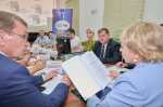 Член Совета при Президенте РФ по развитию гражданского общества и правам человека, председатель Ассоциации «Независимый общественный мониторинг» Александр Брод провел встречу с членами ТИК Приморская города Сочи